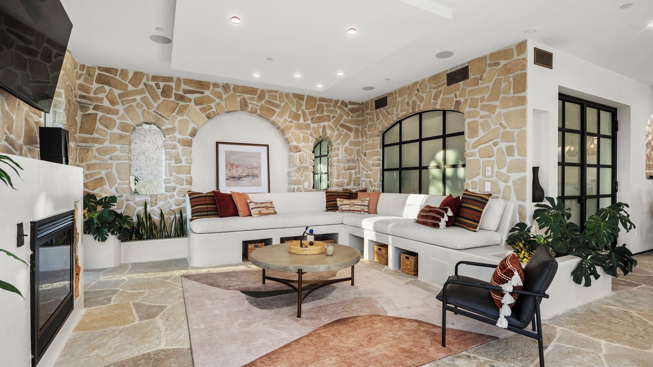 Photo of Livingroom in Malibu