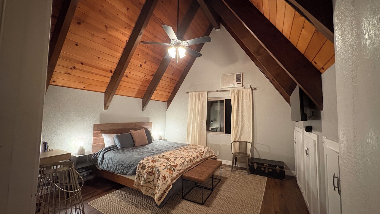 Photo of Bedroom in Frazier Park