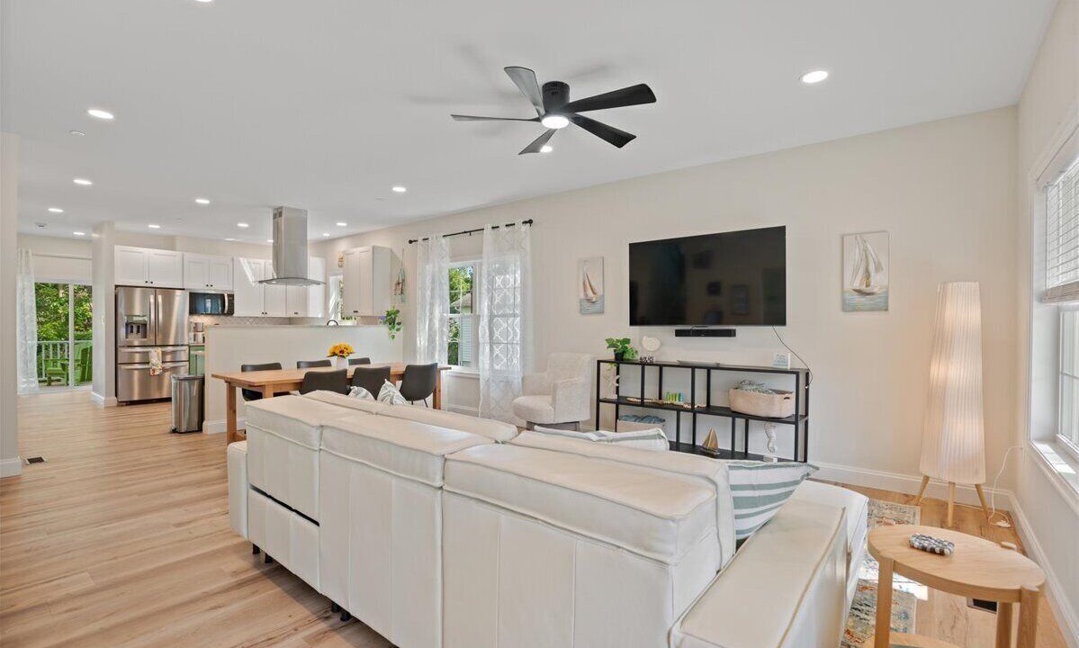 Photo of Livingroom in North Beach