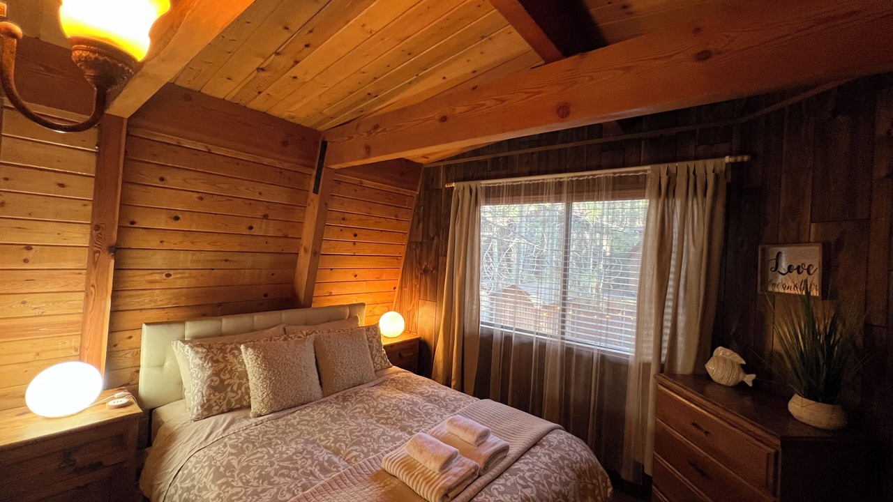 Photo of Bedroom in Summit Estates