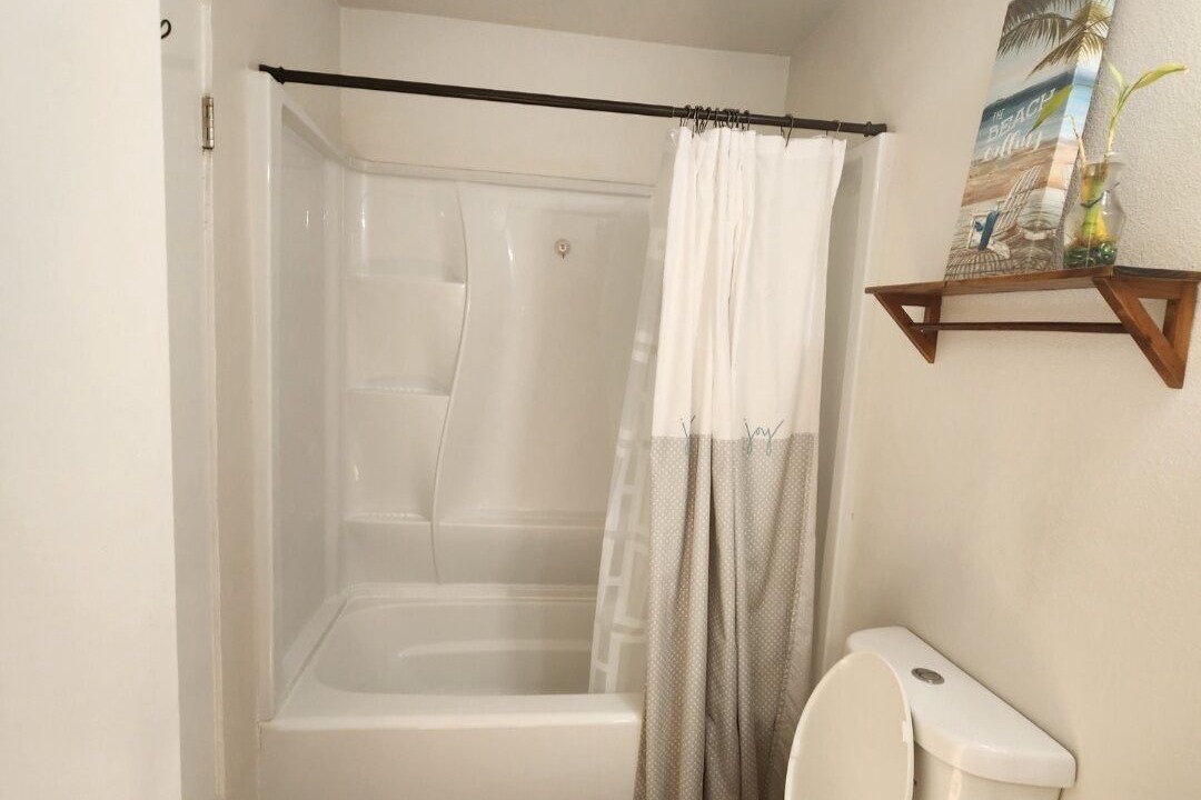 Photo of Bathroom in Harbor