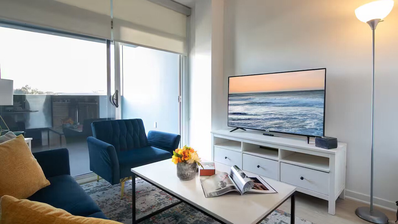 Photo of Livingroom in Downtown