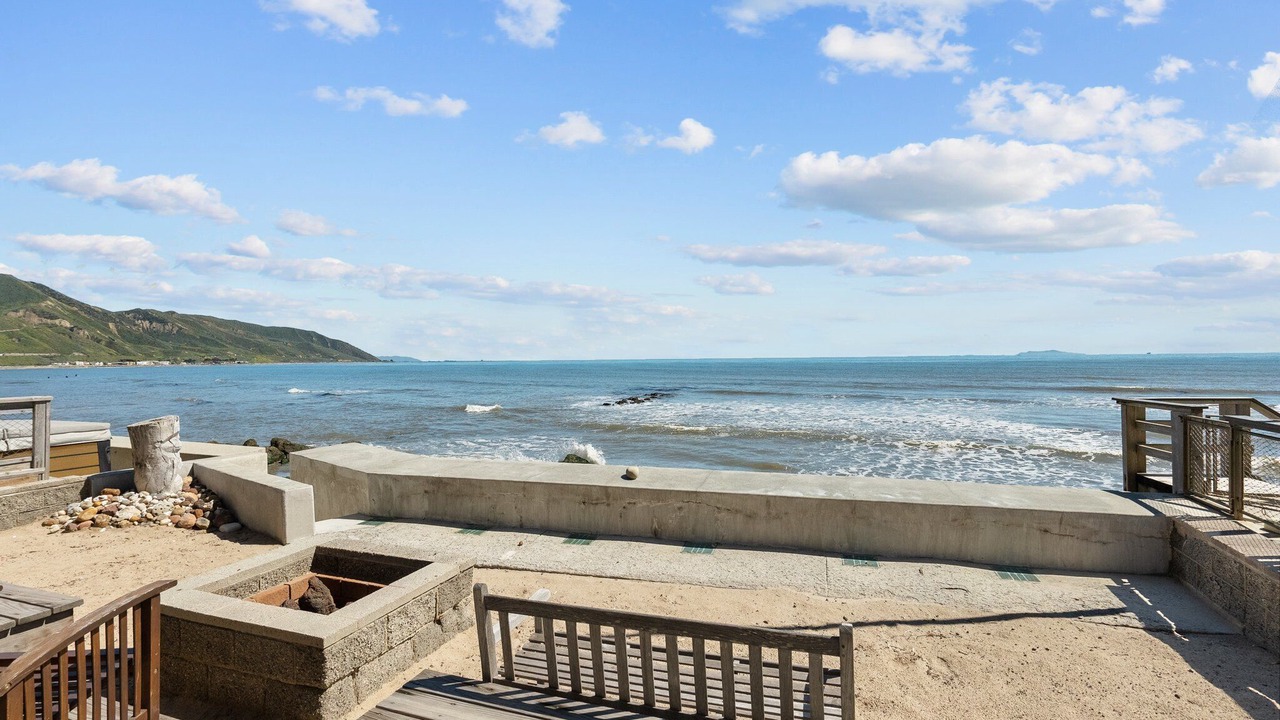 Photo of Outdoor in Faria Beach