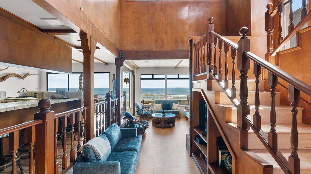 Photo of Livingroom in Faria Beach