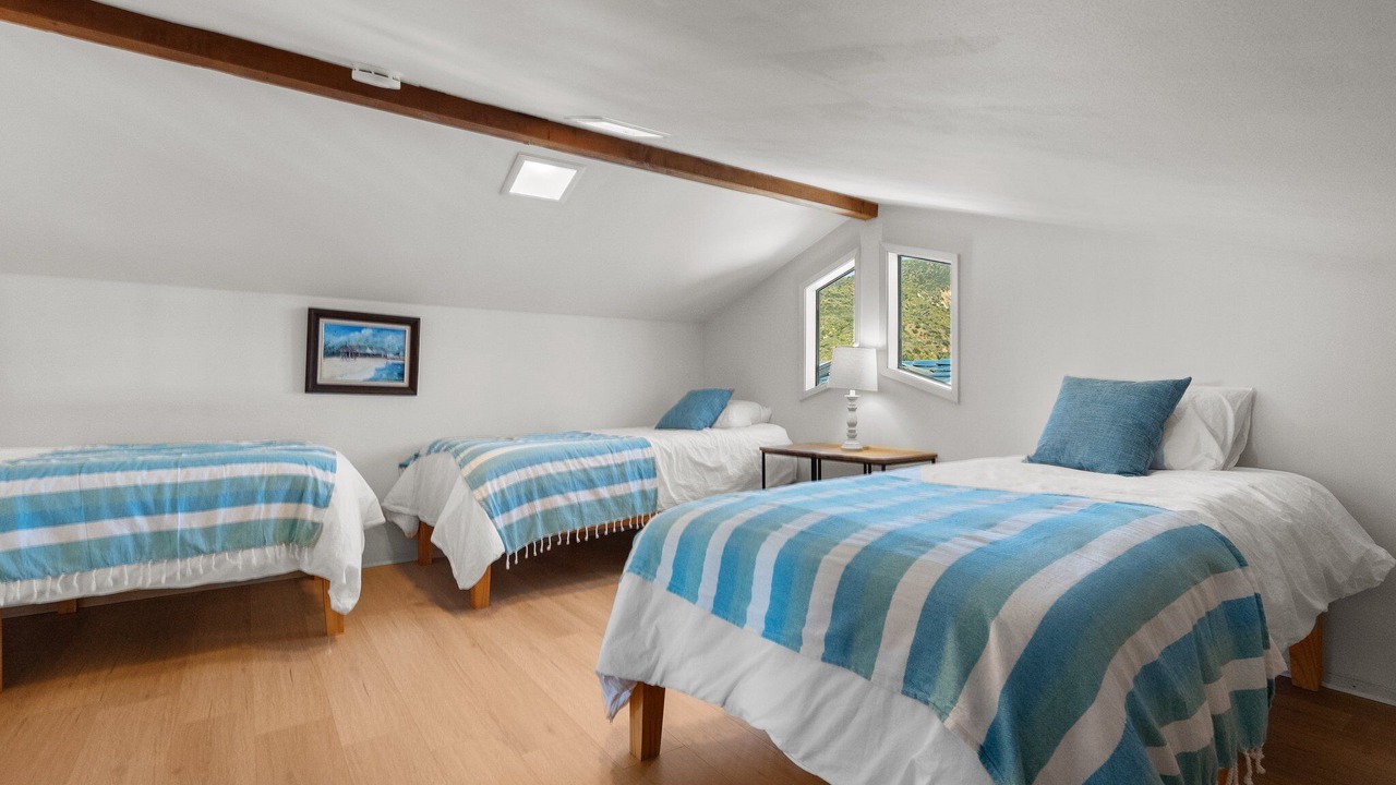 Photo of Bedroom in Faria Beach