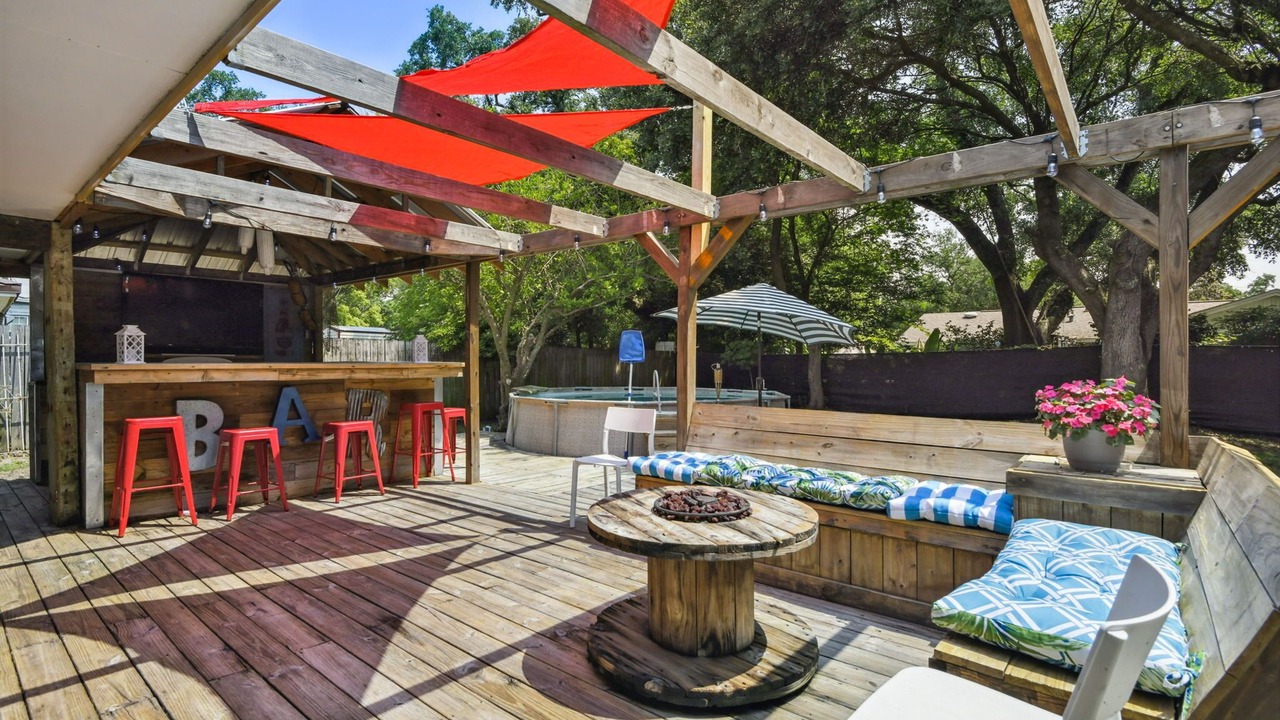 Photo of Patio Balcony in Long Beach