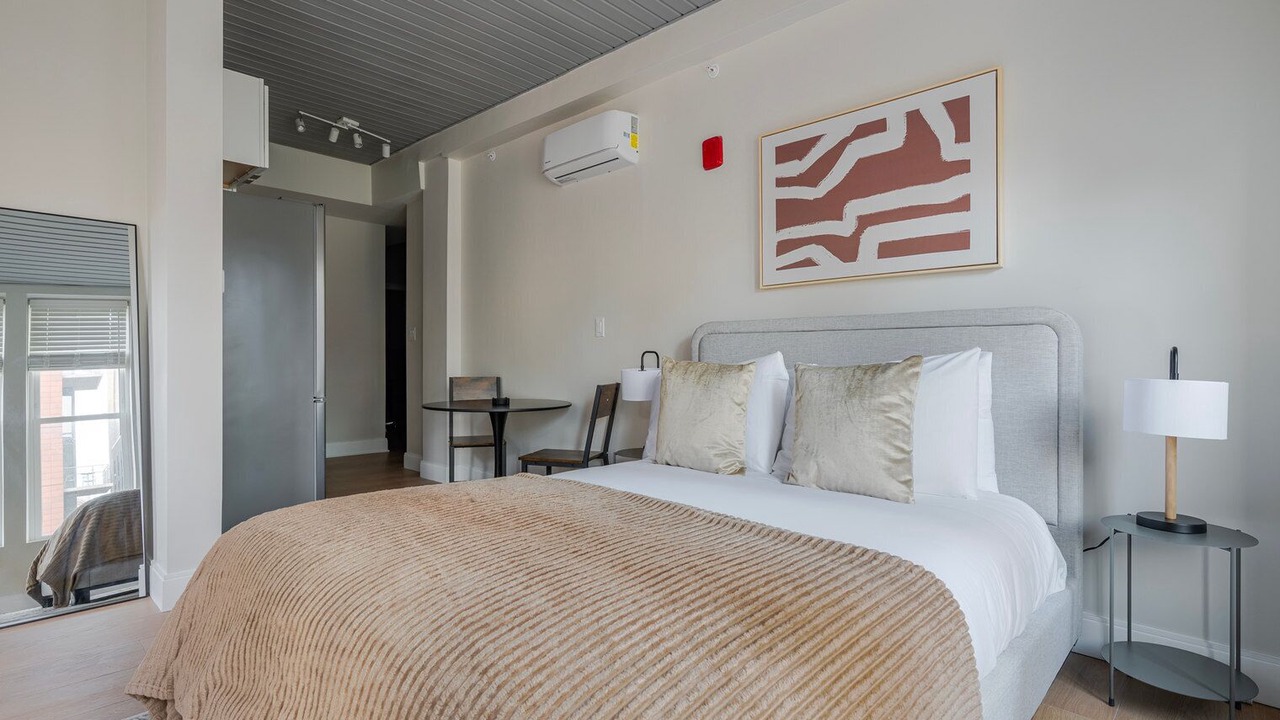 Photo of Bedroom in Downtown Boston
