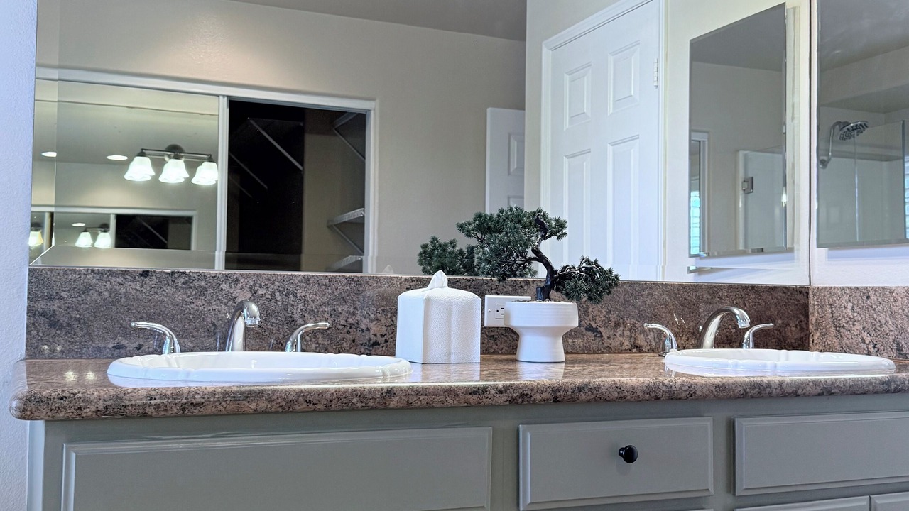 Photo of Bathroom in Oxnard