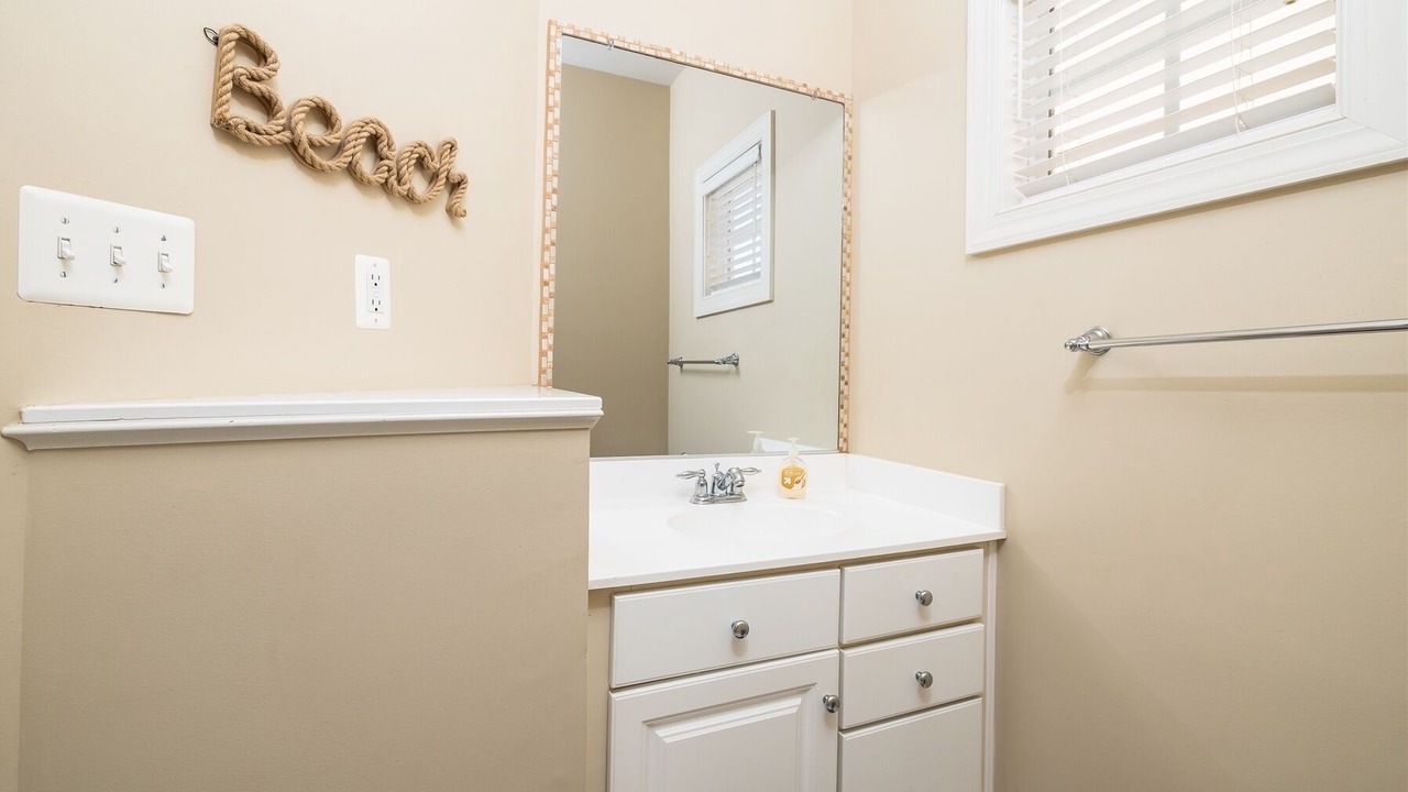 Photo of Bathroom in Sunset Island