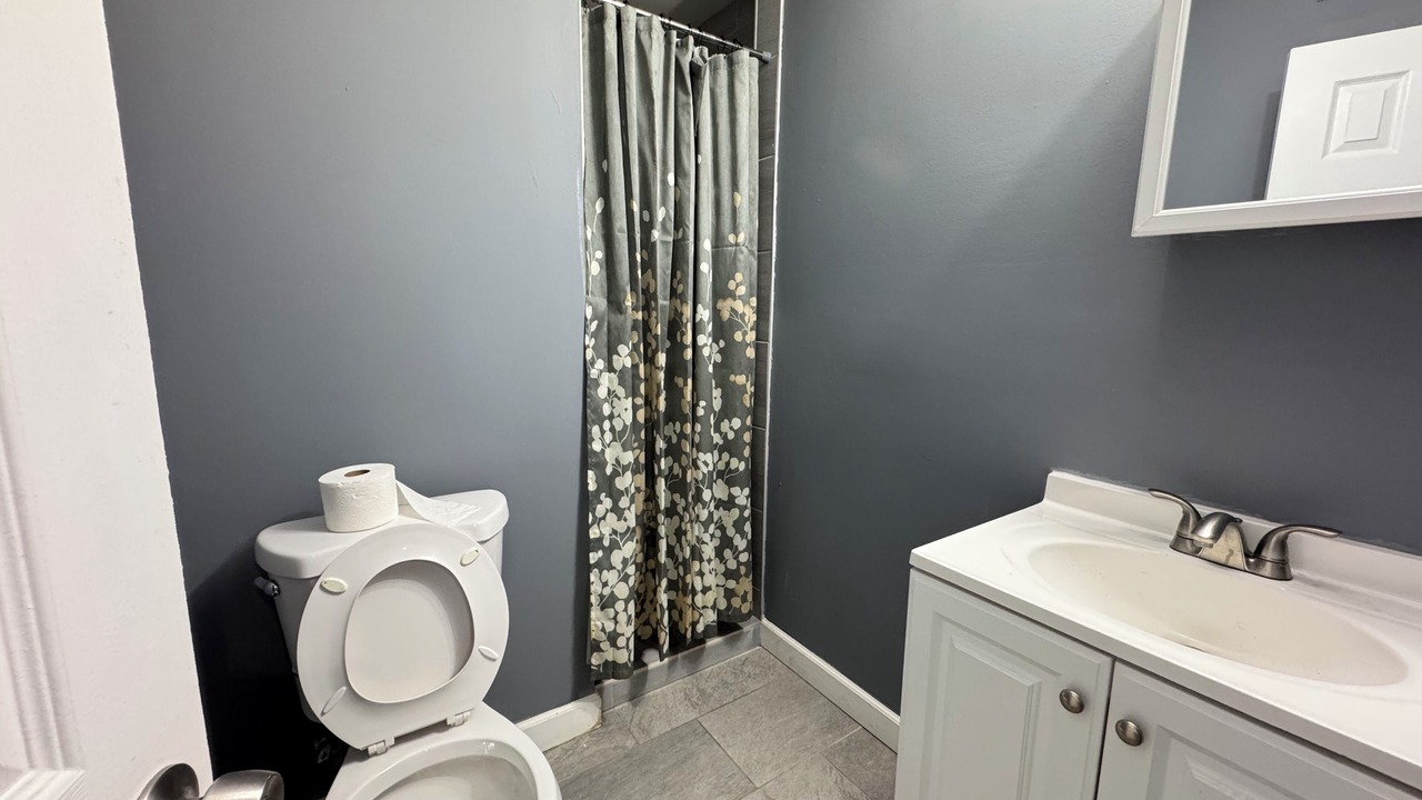 Photo of Bathroom in Anacostia