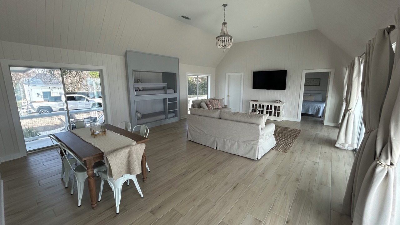 Photo of Bedroom in Waveland
