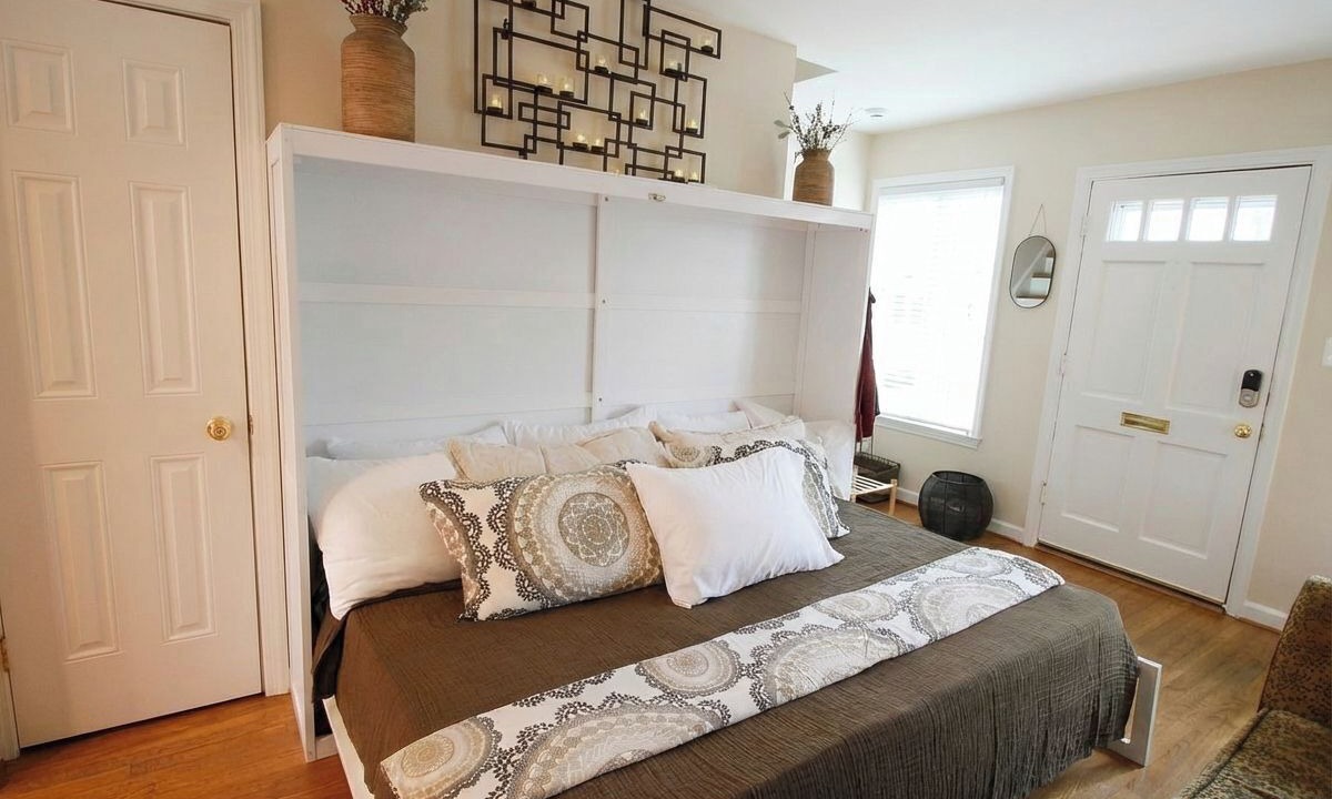 Photo of Bedroom in Old Town Alexandria