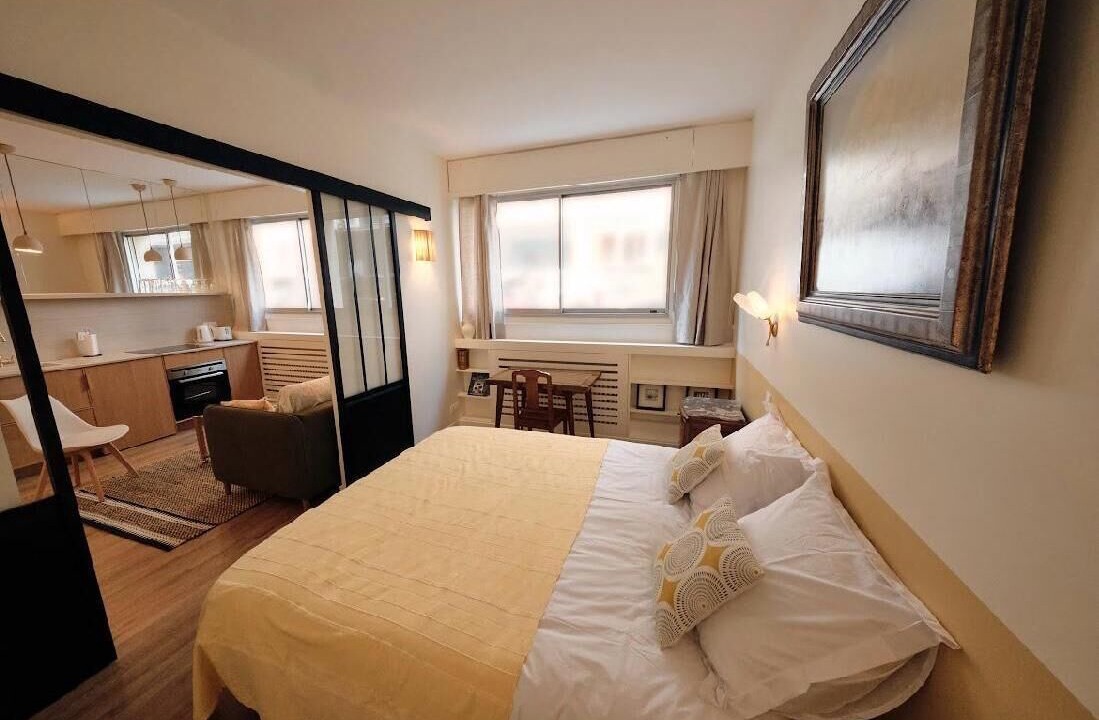 Photo of Bedroom in 7th Arrondissement