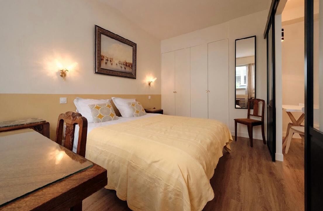 Photo of Bedroom in 7th Arrondissement