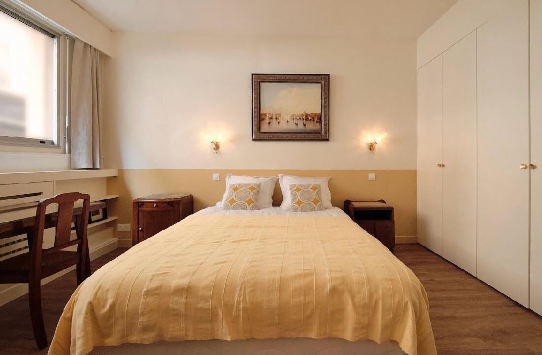 Photo of Bedroom in 7th Arrondissement
