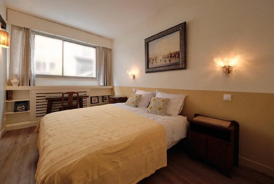 Photo of Bedroom in 7th Arrondissement