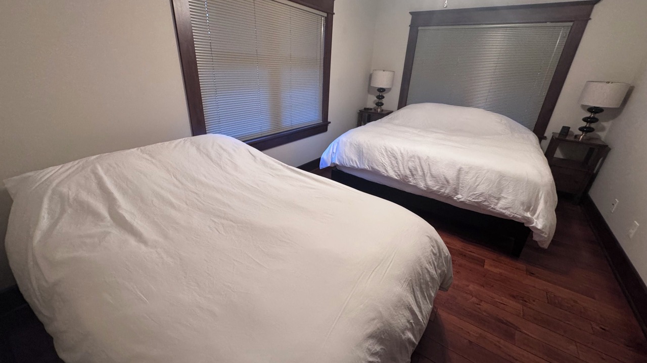 Photo of Bedroom in Lead