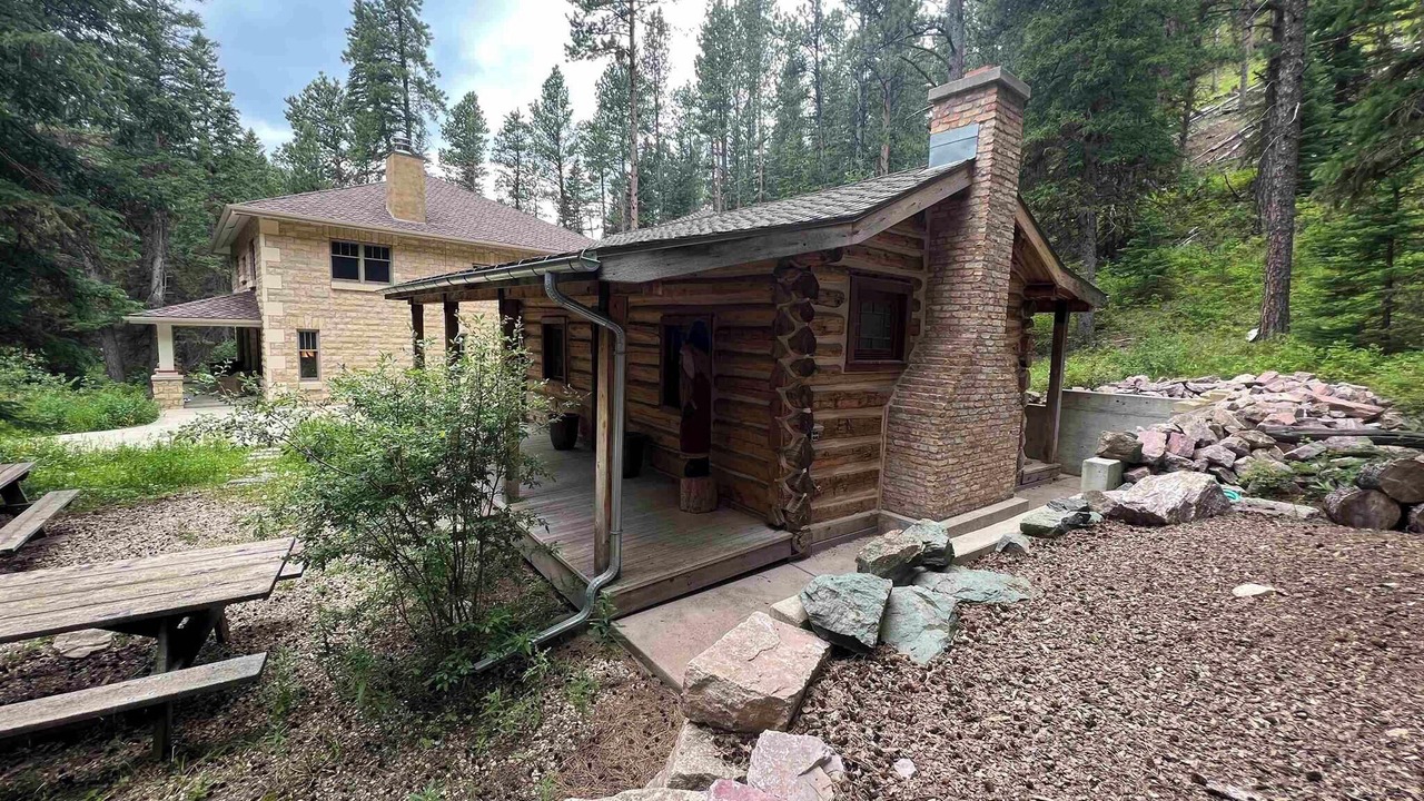 Photo of Outdoor in Lead