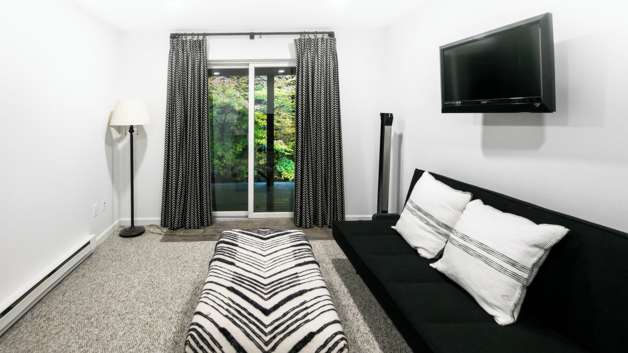Photo of Livingroom in Hancock