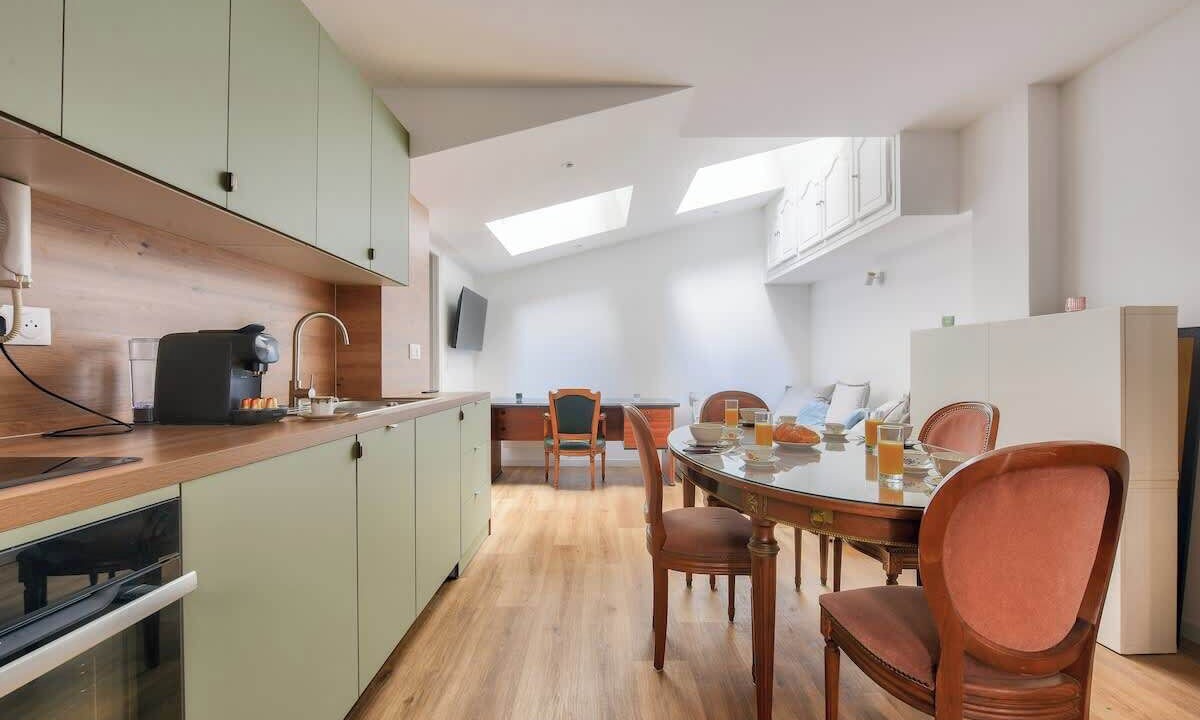 Photo of Kitchen in 15th Arrondissement