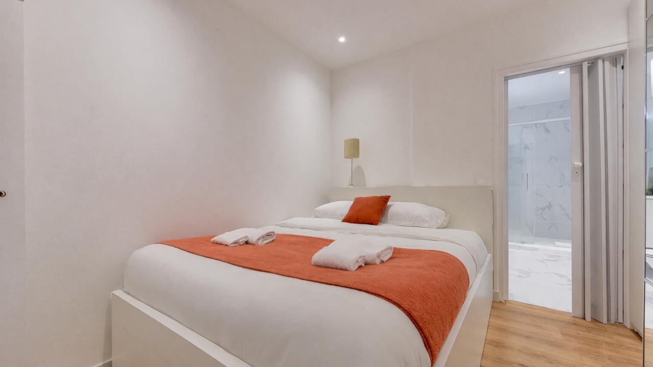 Photo of Bedroom in 15th Arrondissement