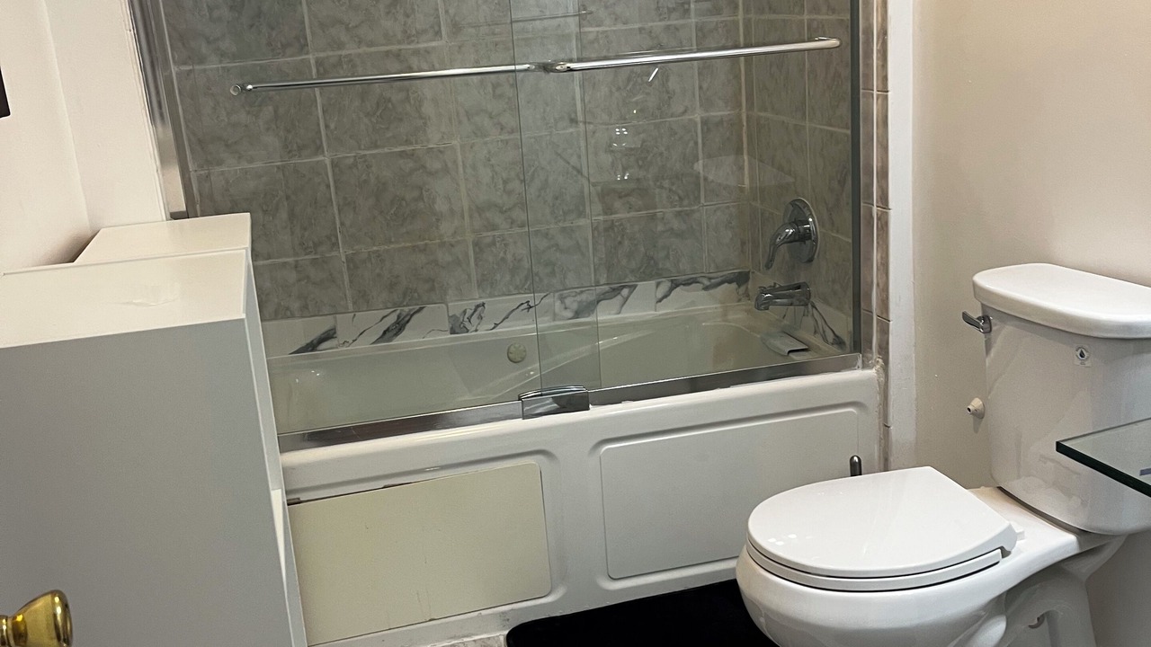 Photo of Bathroom in Truxton Circle