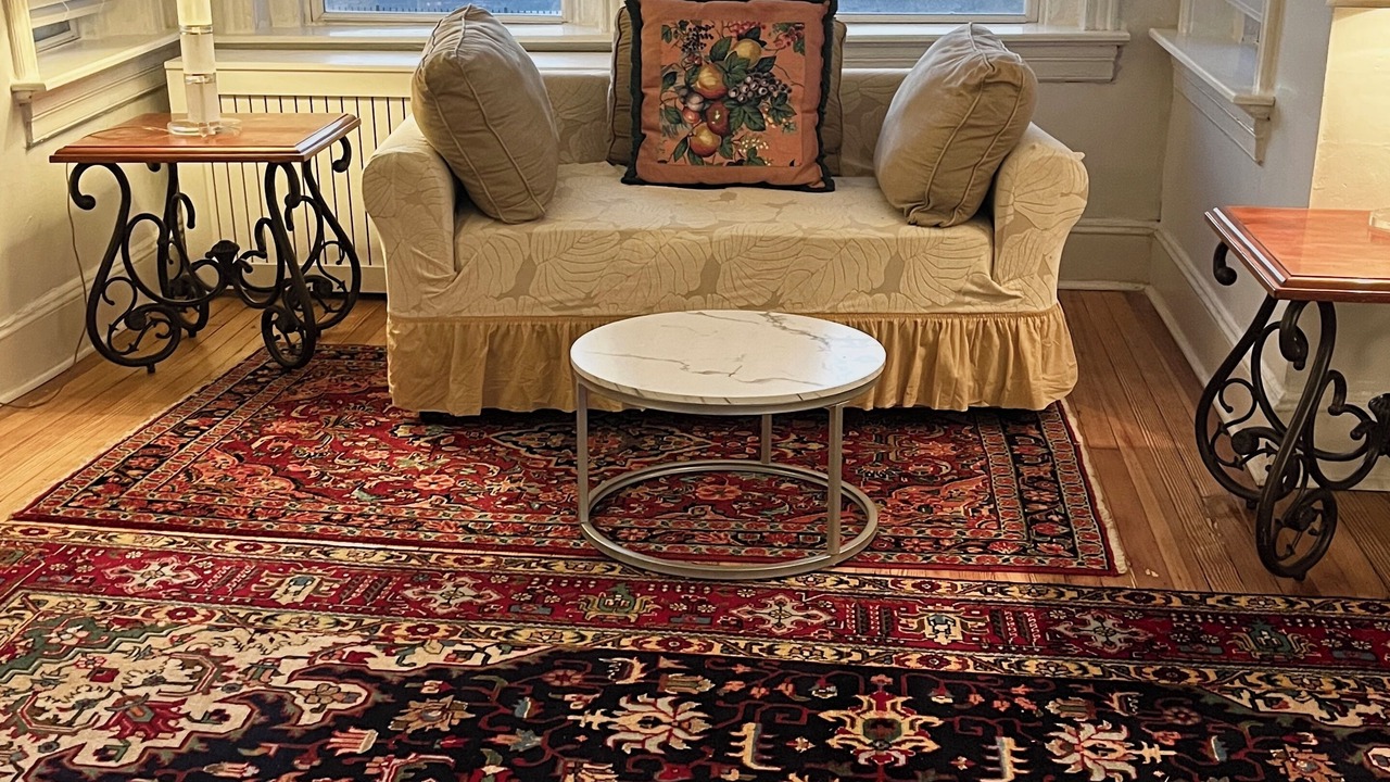 Photo of Livingroom in Truxton Circle