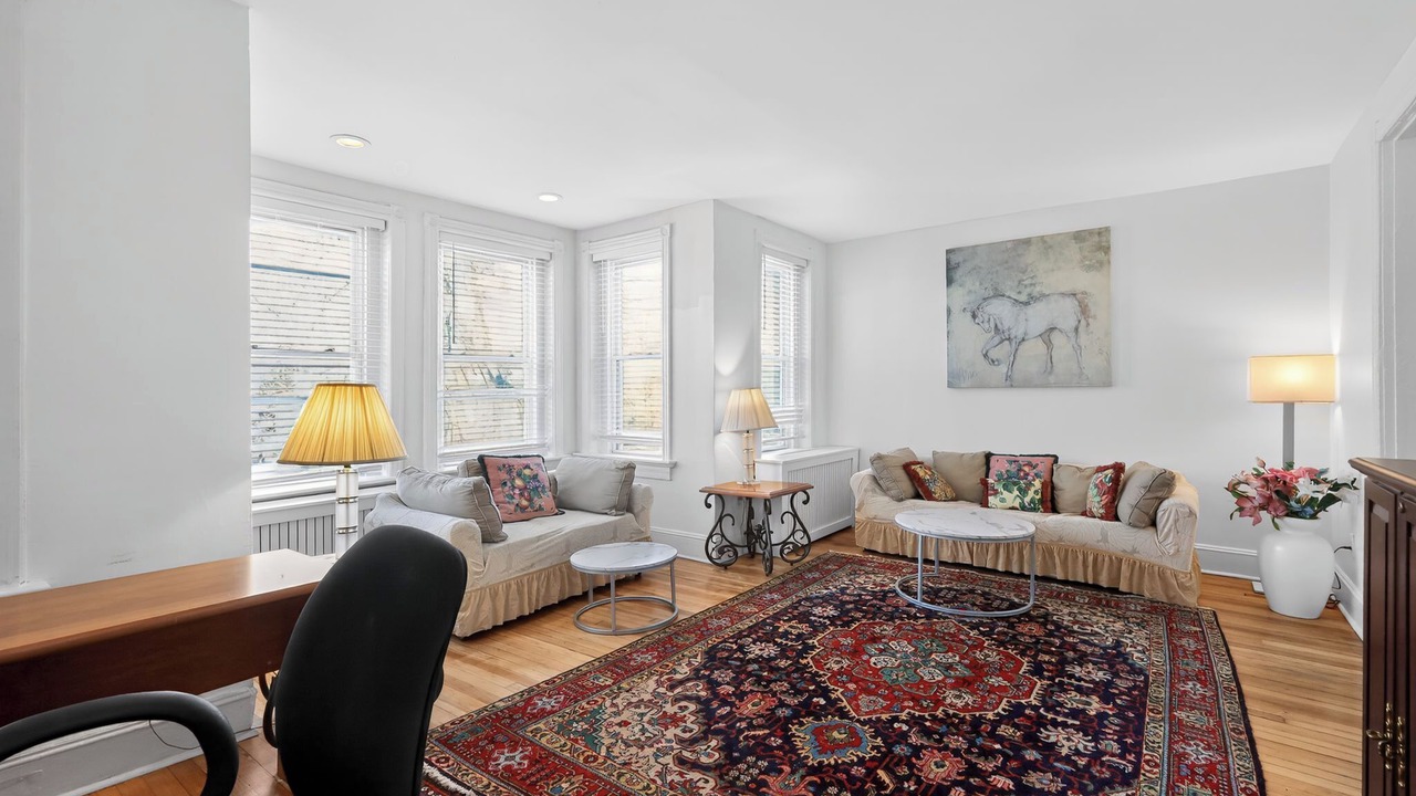 Photo of Bedroom in Truxton Circle
