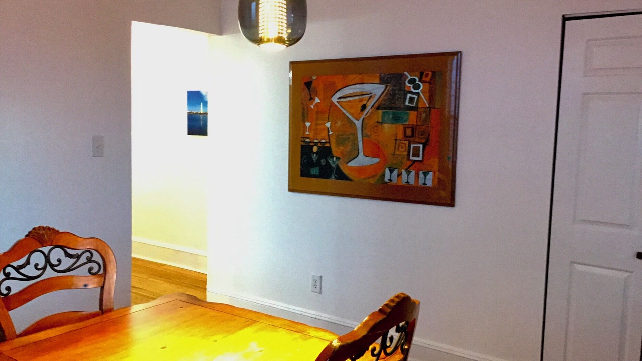 Photo of Livingroom in Truxton Circle