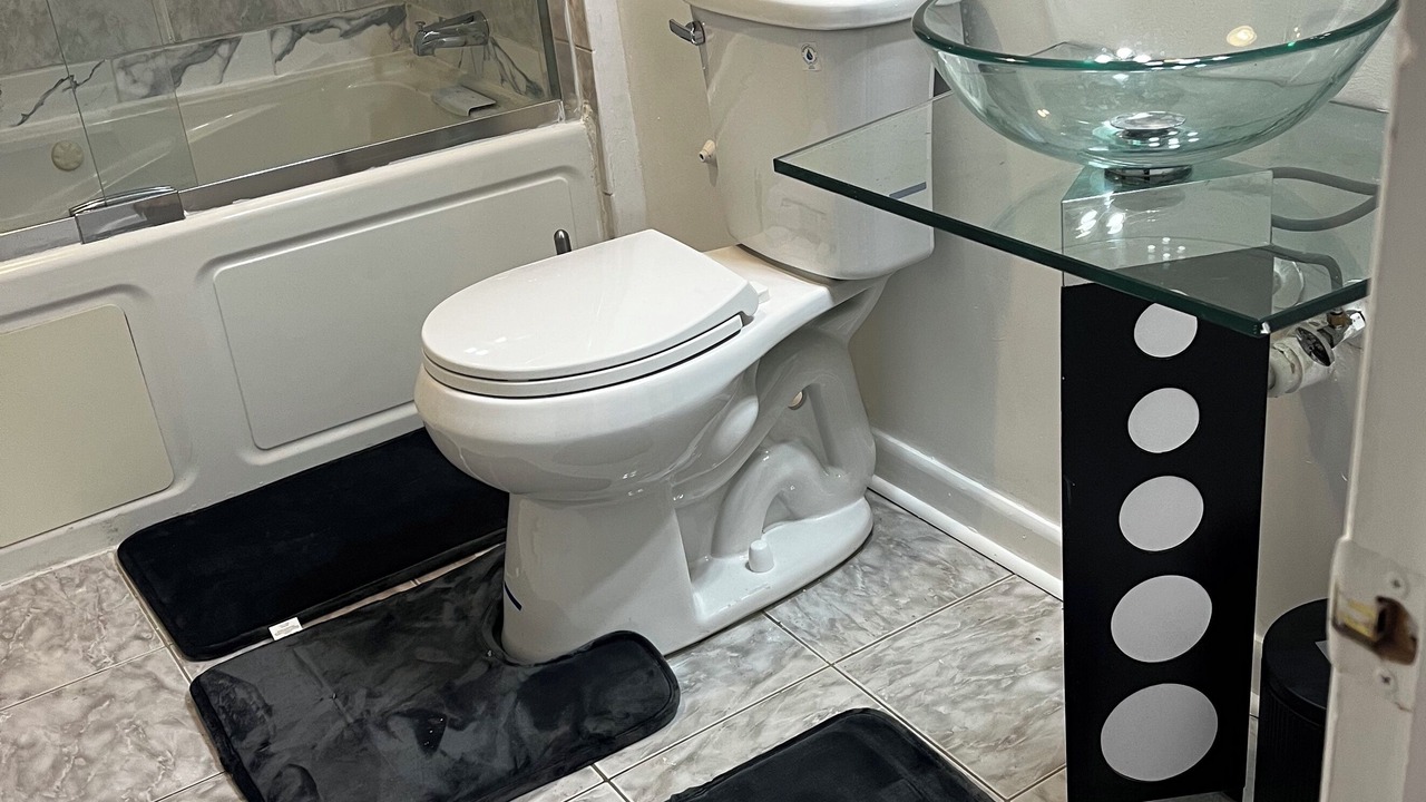 Photo of Bathroom in Truxton Circle