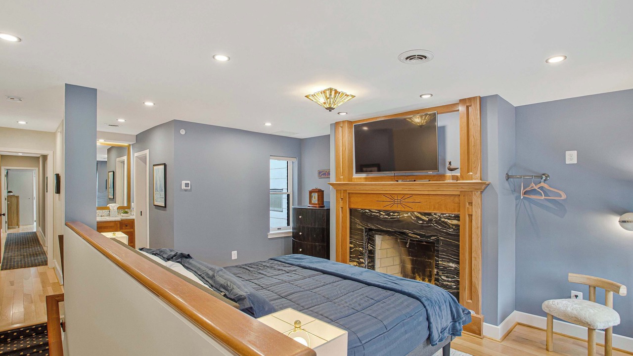 Photo of Bedroom in Historic District