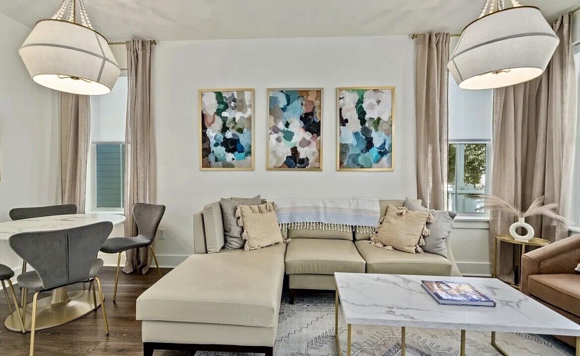 Photo of Livingroom in Ocean Springs
