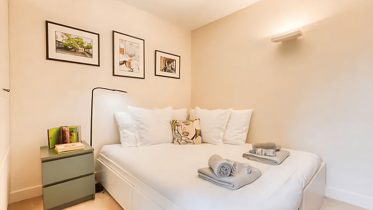 Photo of Bedroom in Chaussee-d'Antin