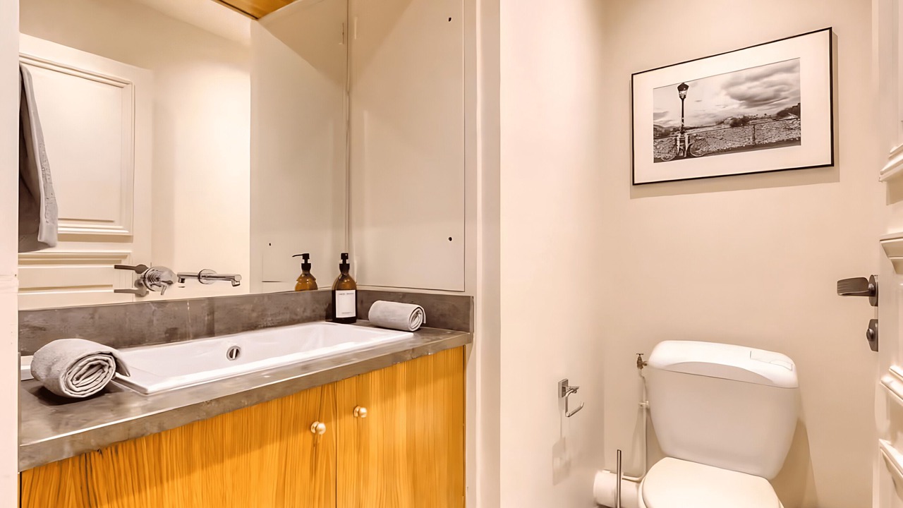 Photo of Bathroom in Chaussee-d'Antin