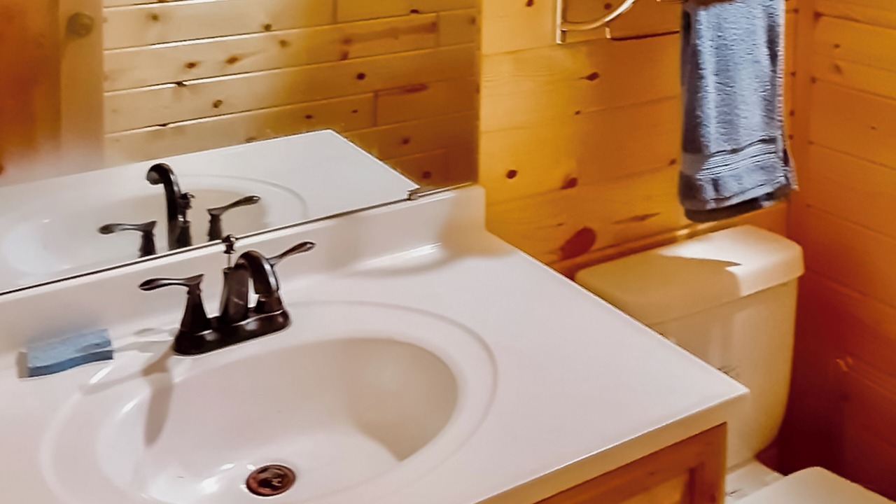 Photo of Bathroom in Deerwood