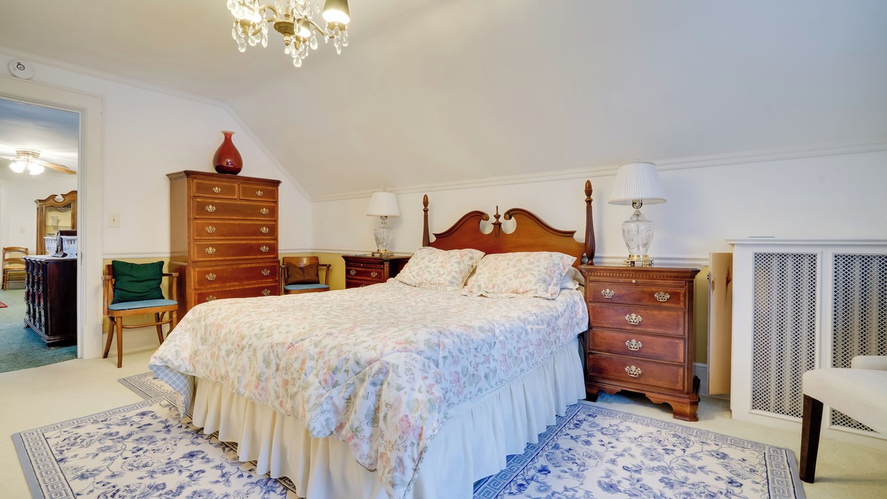 Photo of Bedroom in Lowry Hill