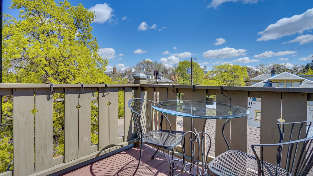 Photo of Patio Balcony in Lowry Hill