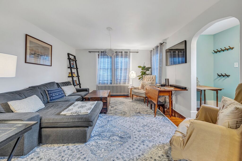 Photo of Livingroom in Jamestown