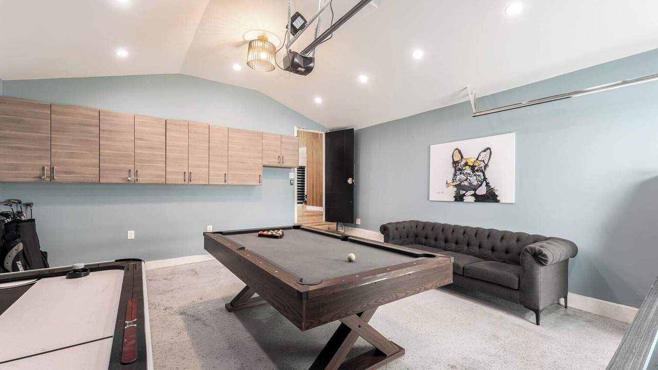 Photo of Bedroom in Valley Glen