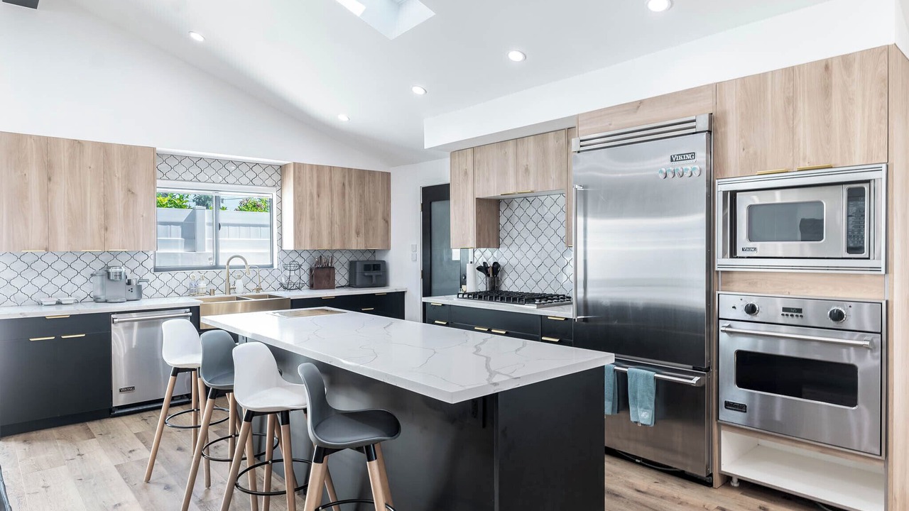 Photo of Kitchen in Valley Glen
