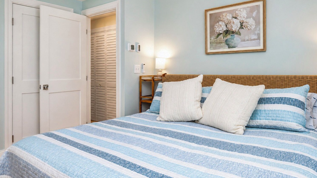 Photo of Bedroom in Jamestown Shores