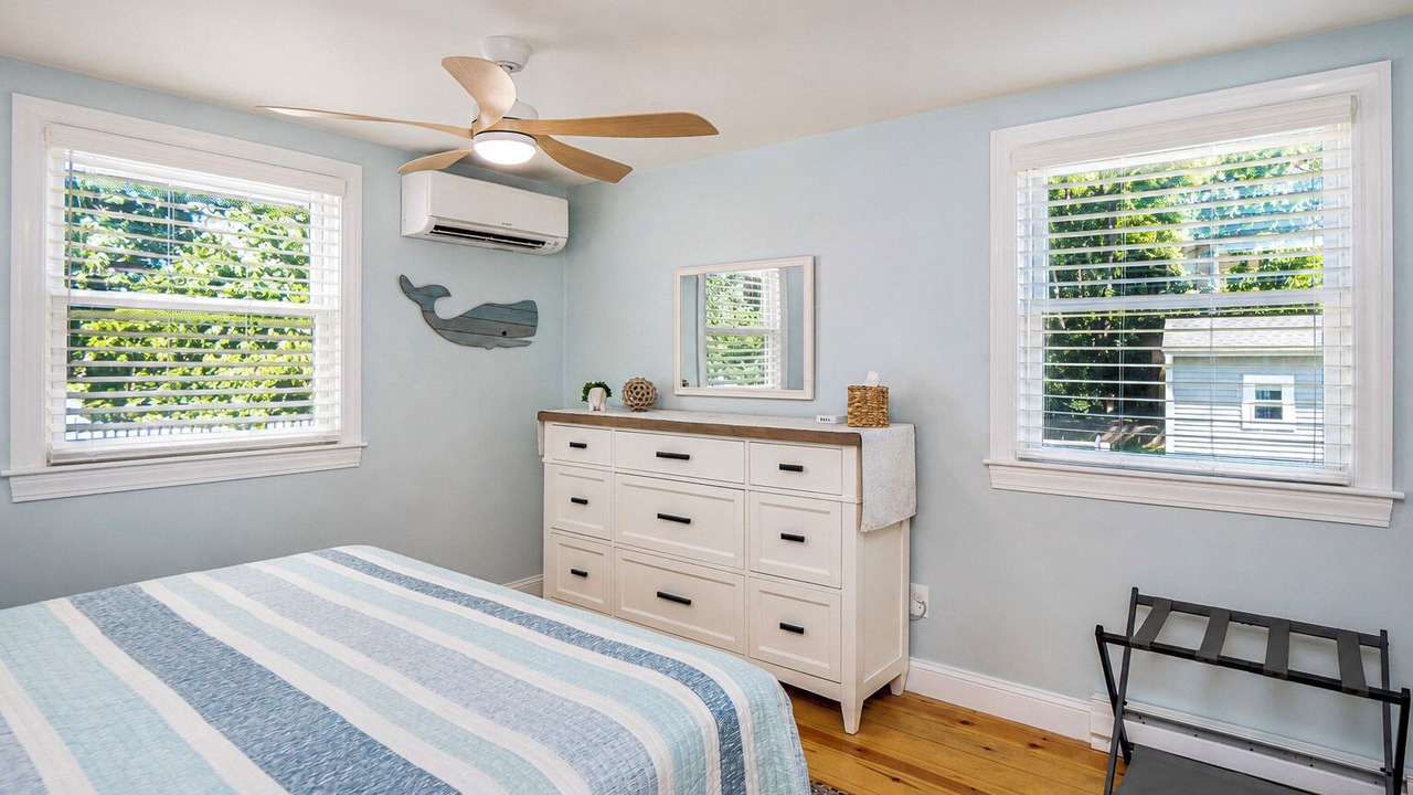 Photo of Bedroom in Jamestown Shores