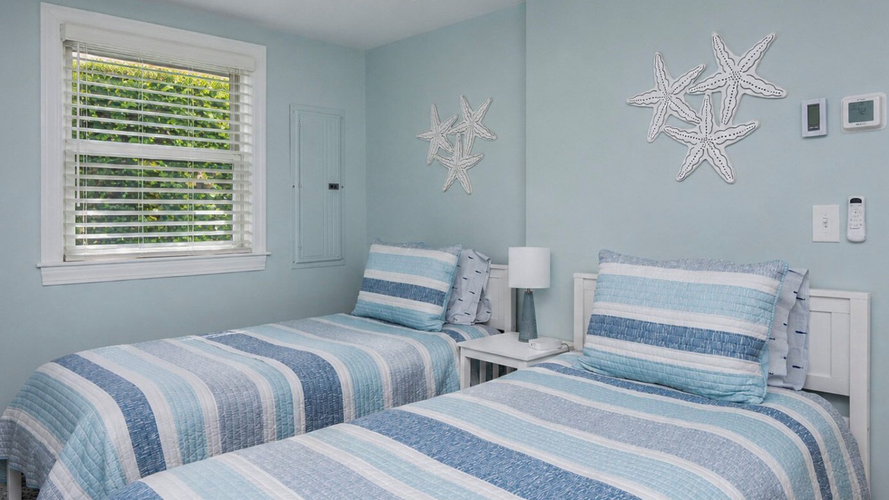 Photo of Bedroom in Jamestown Shores