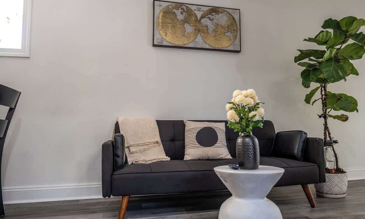 Photo of Livingroom in Eckington