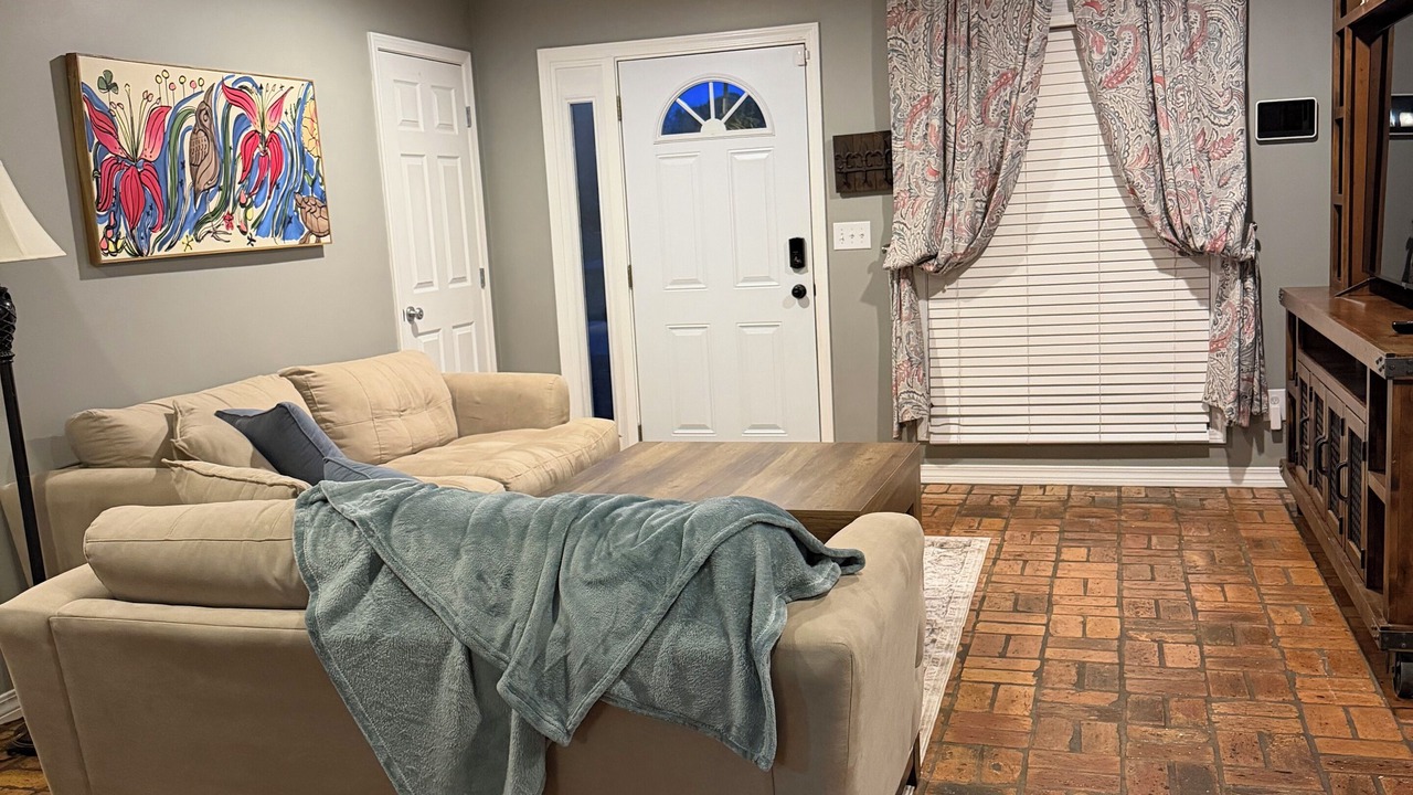 Photo of Livingroom in Mississippi City