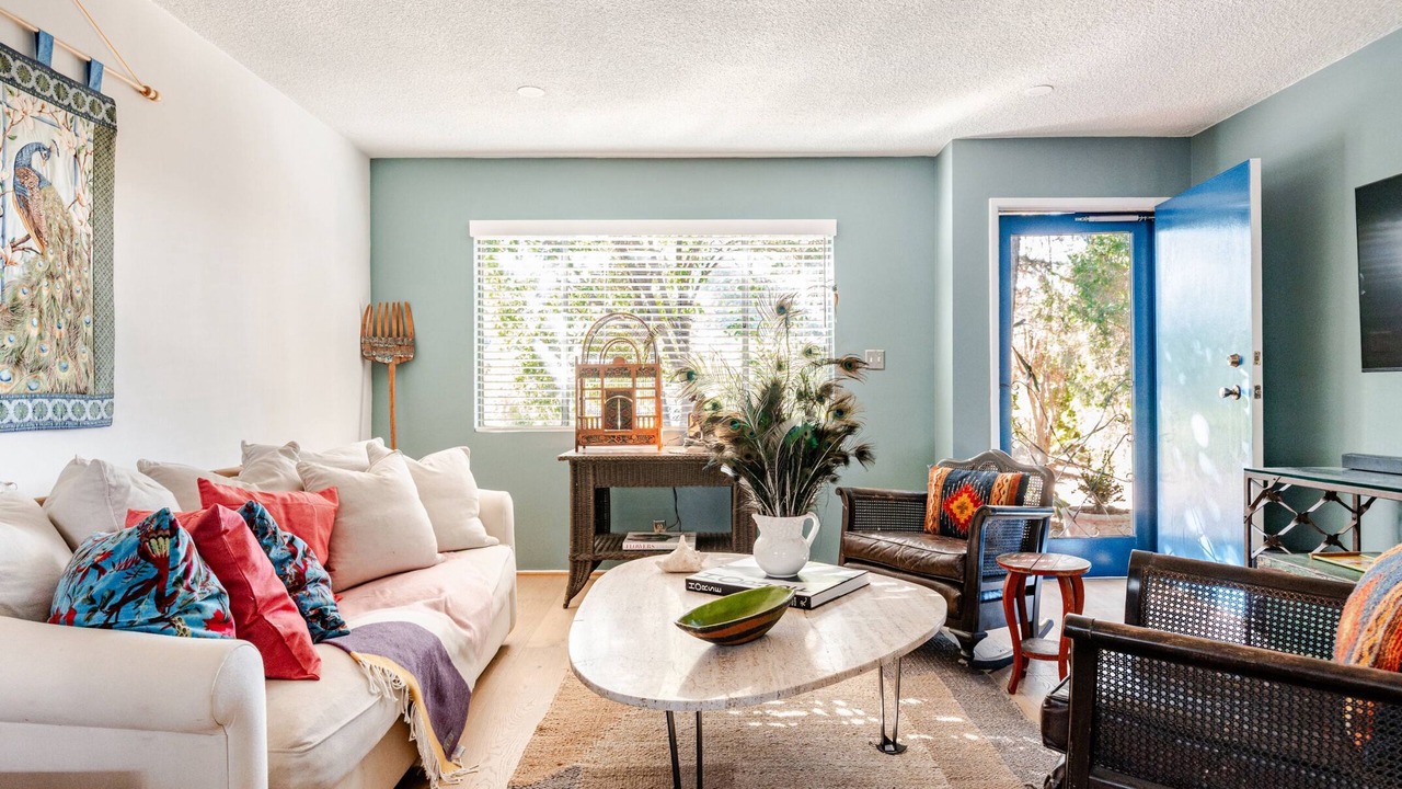 Photo of Livingroom in Simi Valley