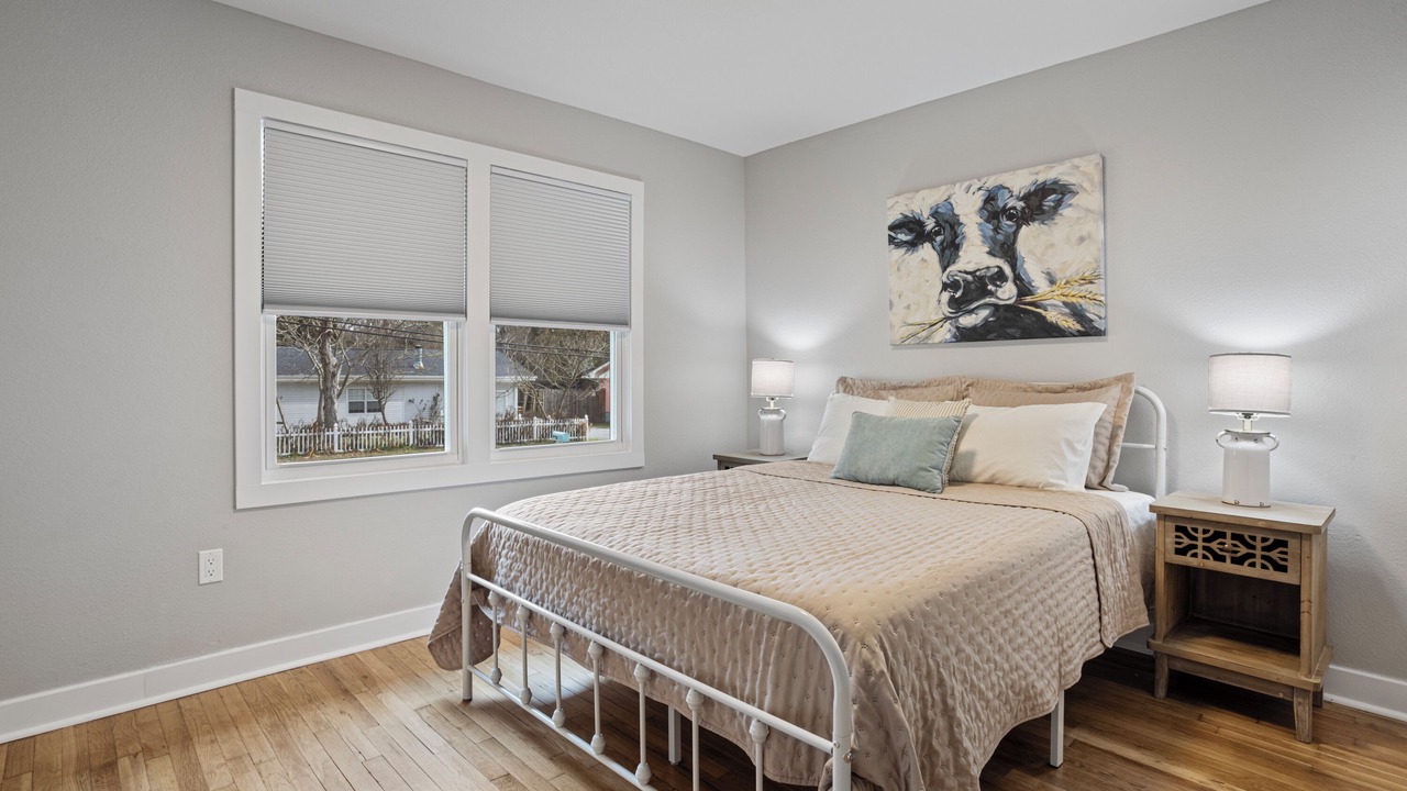 Photo of Bedroom in Long Beach