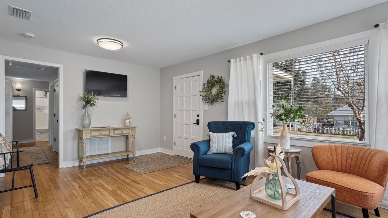 Photo of Livingroom in Long Beach