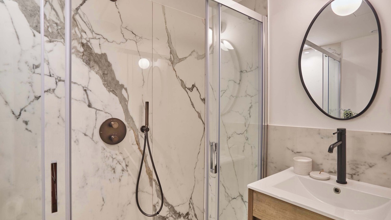 Photo of Bathroom in Montparnasse