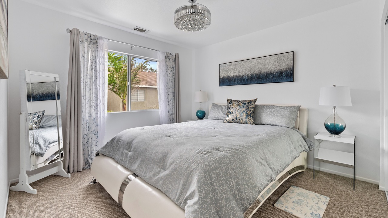 Photo of Bedroom in Oxnard